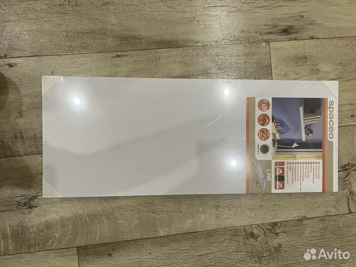 Полка настенная