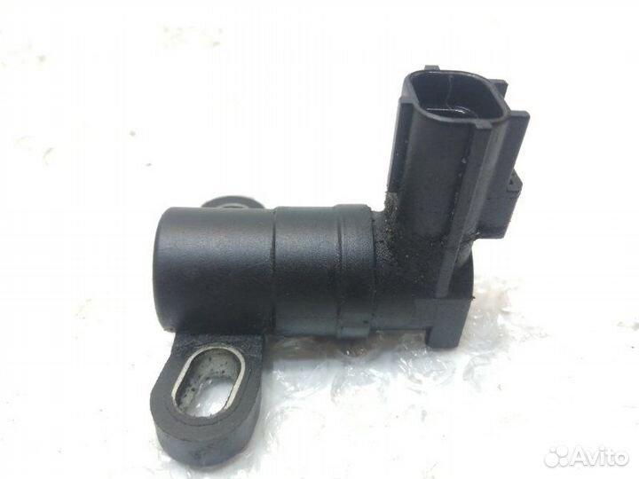 Датчик положения коленвала Ford Focus 2 хетчбек