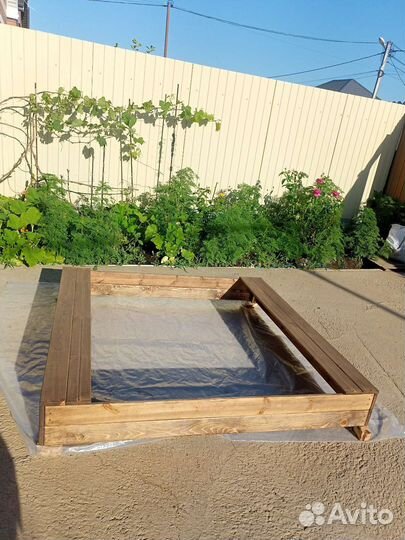 Детская песочница деревянная