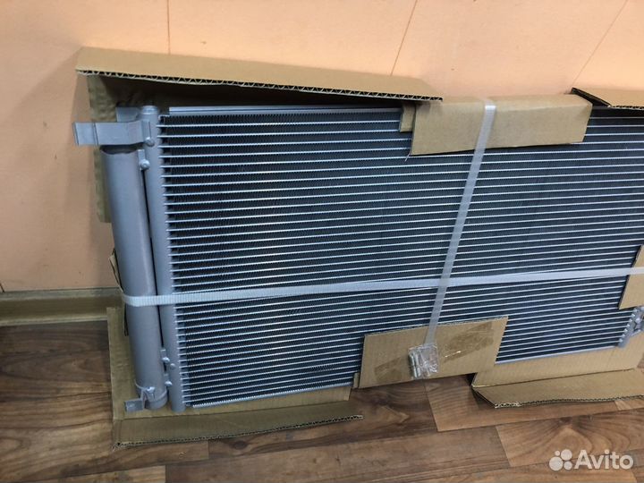 Kia Sportage радиатор кондиционера