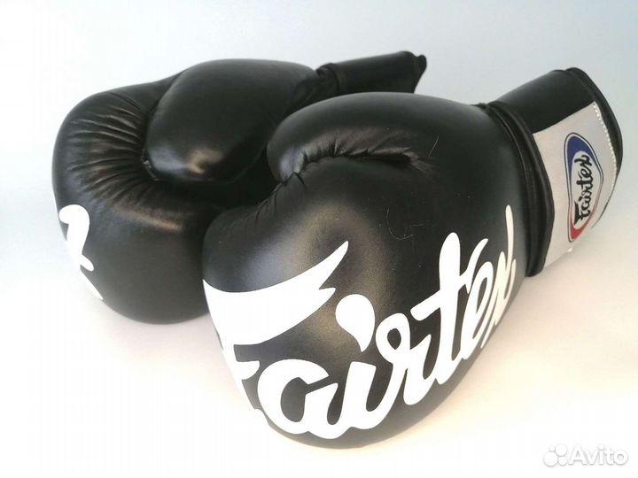 Боксерские перчатки Fairtex кожа