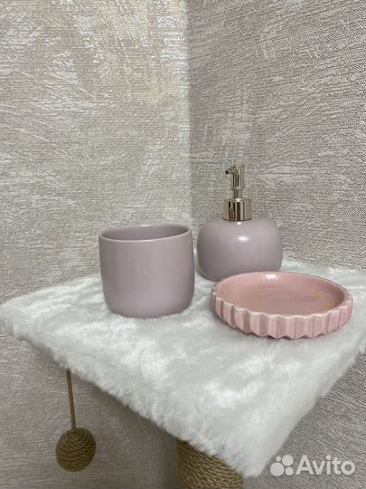 Продам набор для ванной комнаты