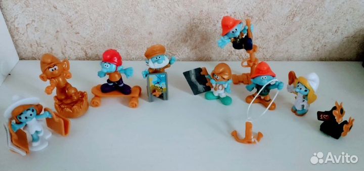 Смурфики. Игрушки из киндера-сюрприза
