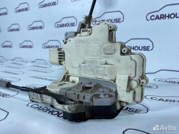 Замок двери задний левый Volkswagen Touareg NF