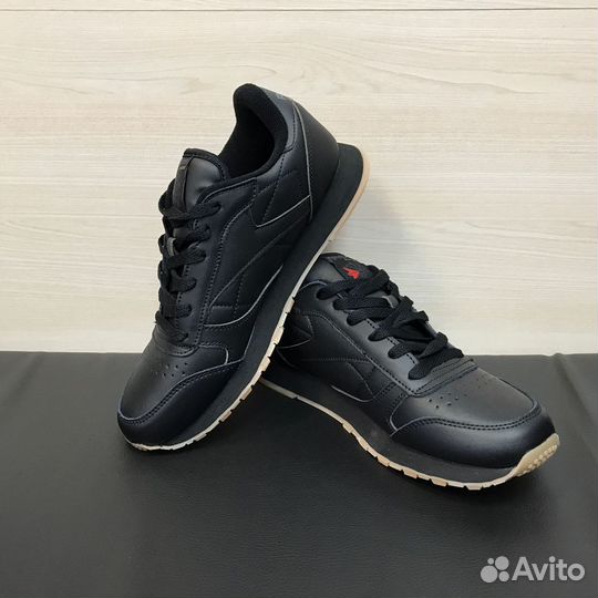 Кроссовки Reebok Classic черные мужские