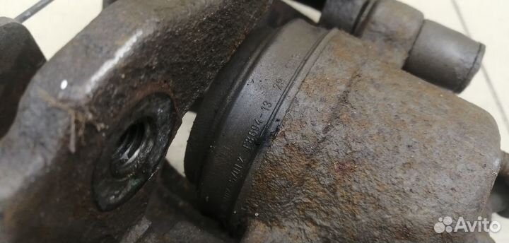 Суппорт передний левый Focus II 2005-2008