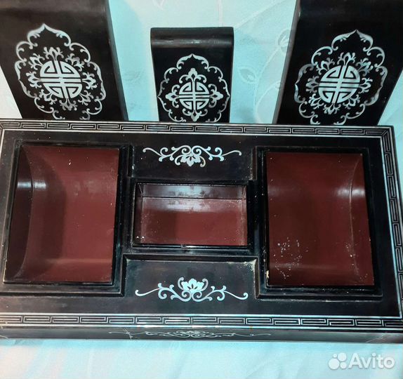 Антикварная шкатулка