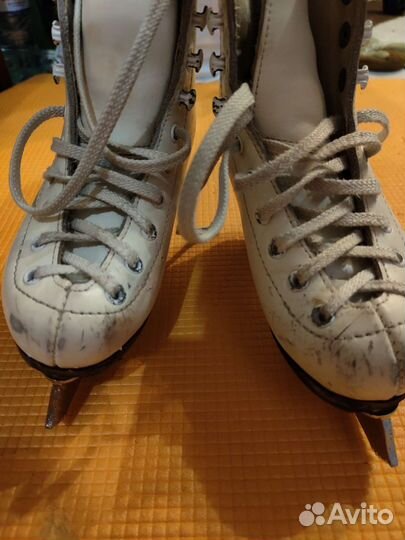 Фигурные коньки wifa 27