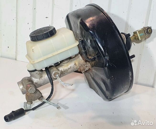 Вакуумный усилитель с цилиндром Hyundai Galloper