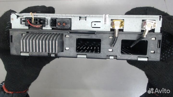 Блок управления радиоприемником Audi S8 (D3), 2008