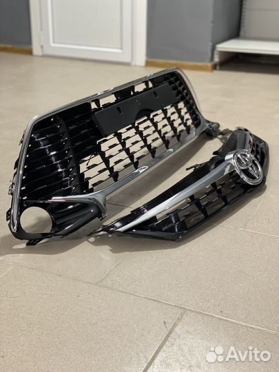 Решетки на camry 55