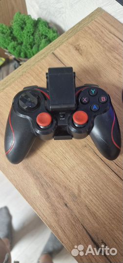 Беспроводной игровой Bluetooth-Контроллер YLW MG09