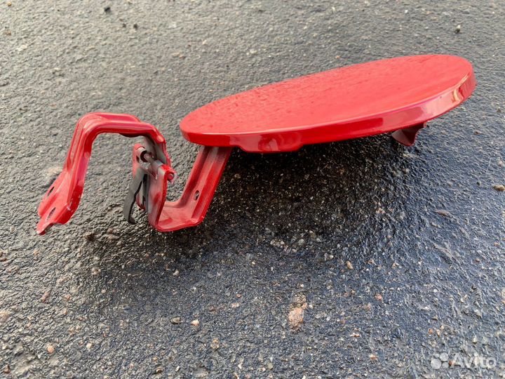 Лючок, крышка бензобака GT86