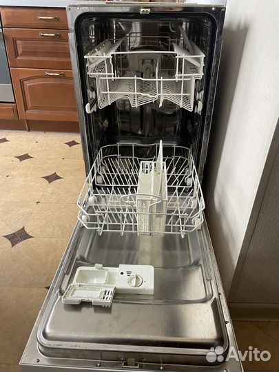 Посудомойка Whirlpool 45см, отдельно стоящая