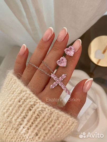 Серьги сердце крестик цвет розовый камень