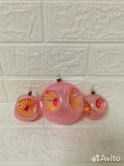 Елочный игрушки 