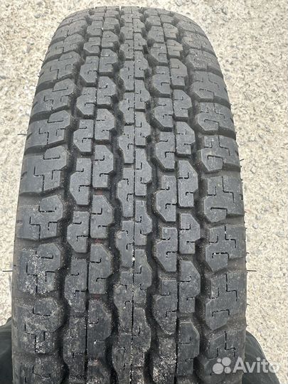 Bridgestone Dueler H/T D689 205/90 R16C
