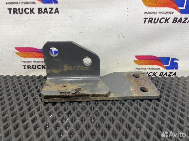 21243554 Кронштейн перекидок Renault T, Volvo FH