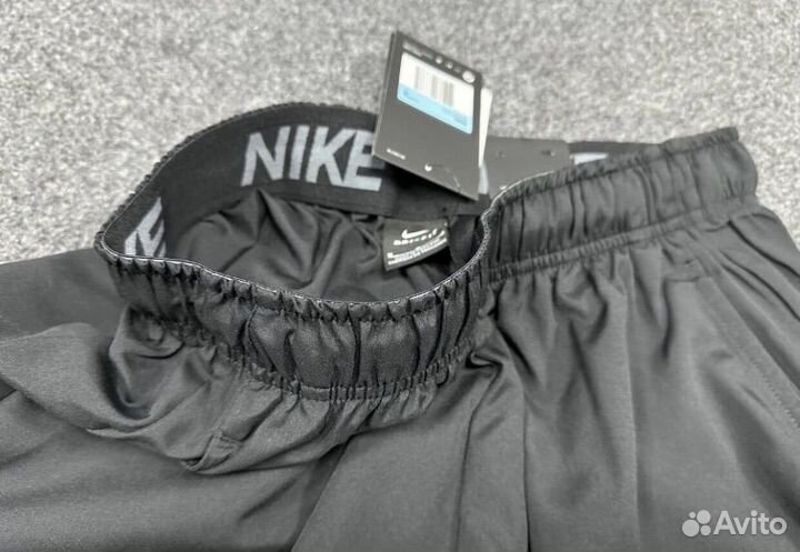 Шорты до колен Nike flex