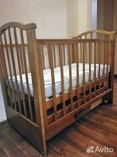 Кроватка детская