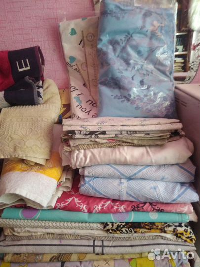 Простыни Пододеяльник. Полотенце