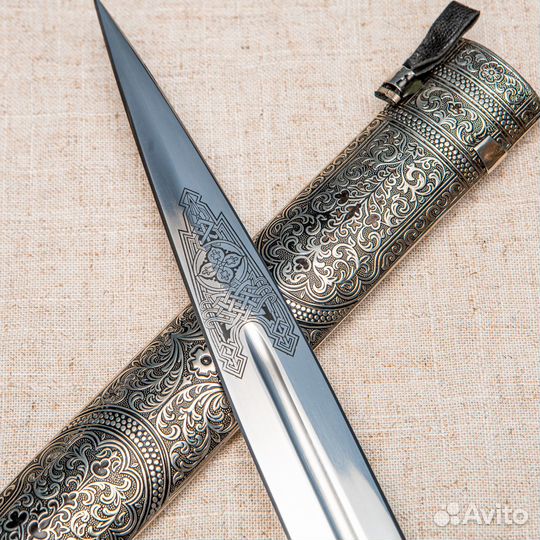 Кинжал кавказский сувенирный (ножны - мельхиор) 01