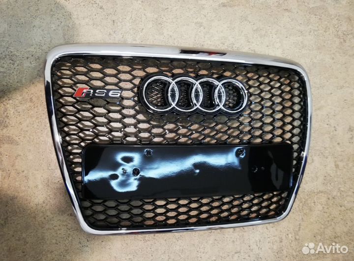 Решетка радиатора Audi RS6 C6