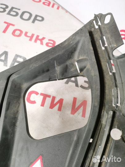 Накладка кузова правая Bmw 528I F10 3.0 N52N 2011