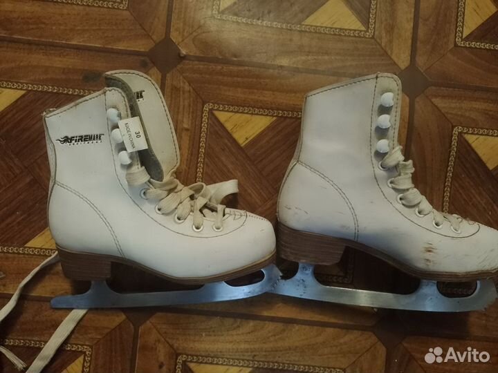 Коньки фигурные