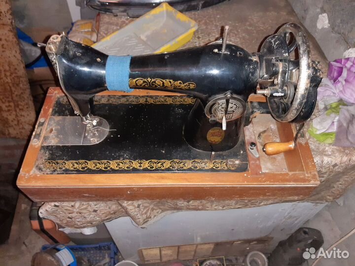 Швейная машина