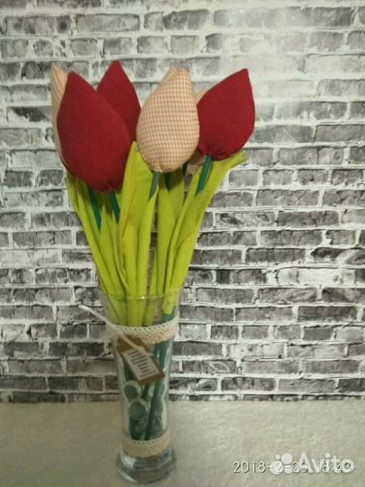 Памятный подарок невянущие тюльпаны