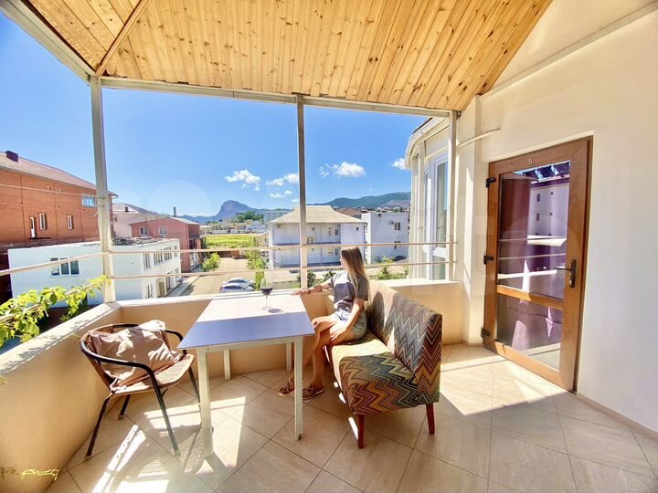 Квартира-студия, 40 м², 3/3 эт.