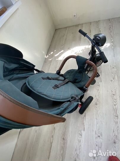 Трехколесный велосипед с ручкой