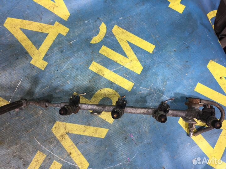 Топливная рампа форсунка Chevrolet Lanos