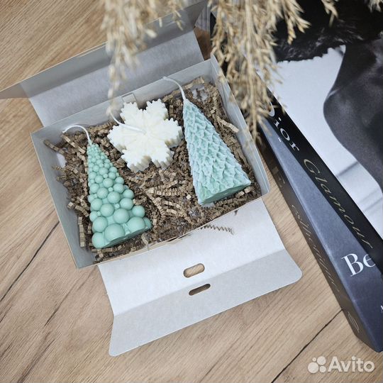 Новогодний подарочный набор свечей