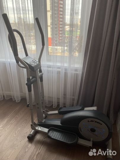 Тренажер эллиптический Larsen. Эллипсоид