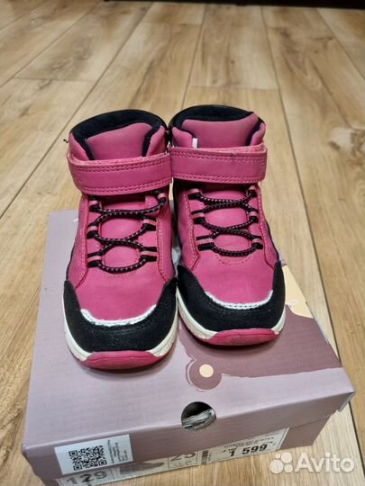 Ботинки для девочки весна-осень 25р + кроссовки