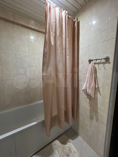 2-к. квартира, 76 м², 10/10 эт.