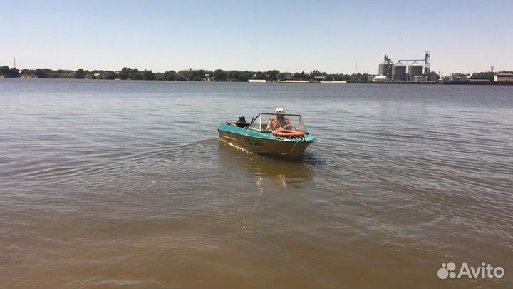 Мотолодка Крым