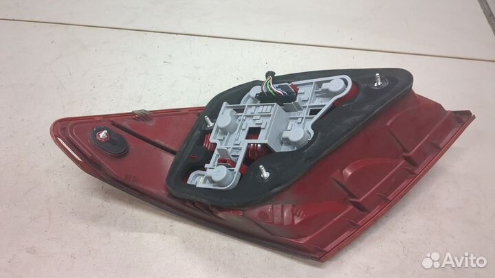 Фонарь (задний) левый Mercedes C W204, 2009