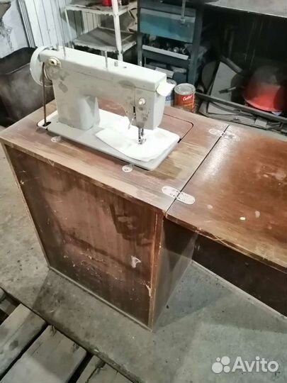 Швейная машина Подольск 132