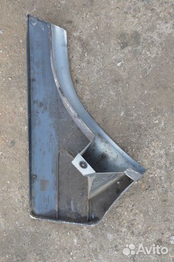 Вставка между кабиной и крылом (локер), задняя лев