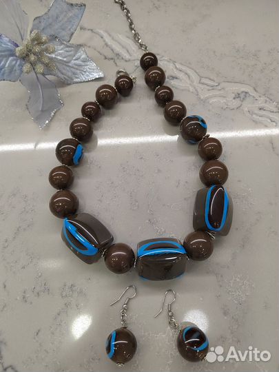 Серьги и ожерелье