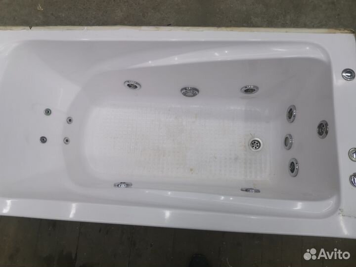 Ванна джакузи бу