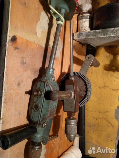 Винтажный инструмент. Дрель, диск