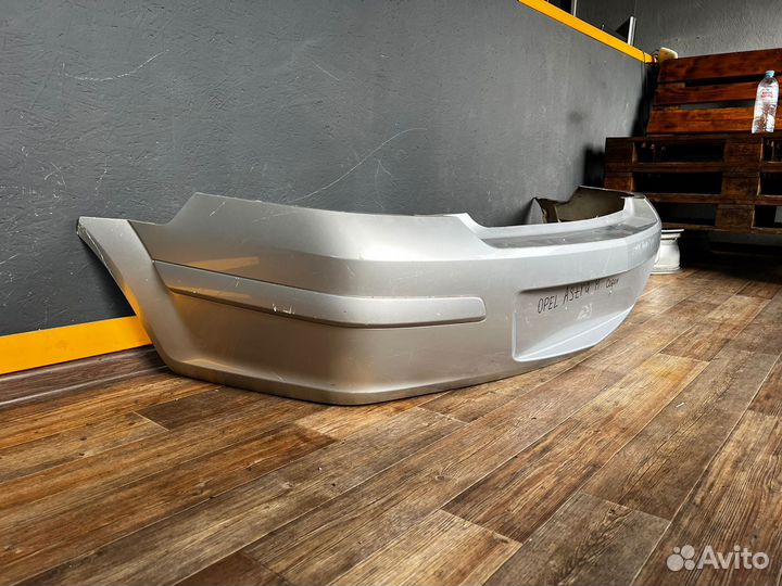 Задний бампер Opel Astra H (седан)