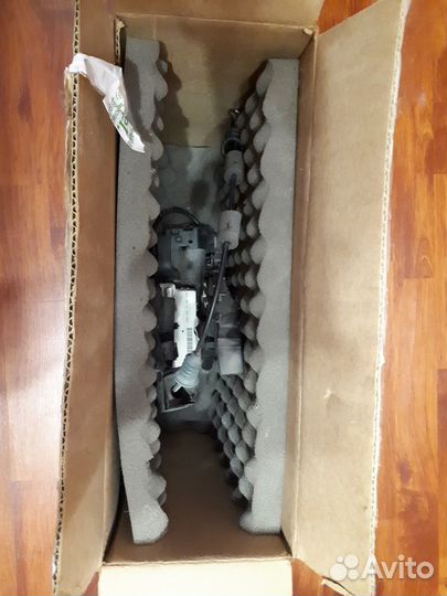 Замок двери передней левой Mercedes Benz