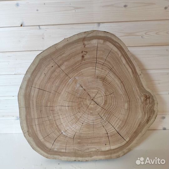 Слэб дерева и спилы