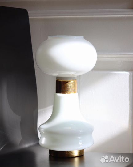 Винтажный свет лампы бра СССР молочное стекло