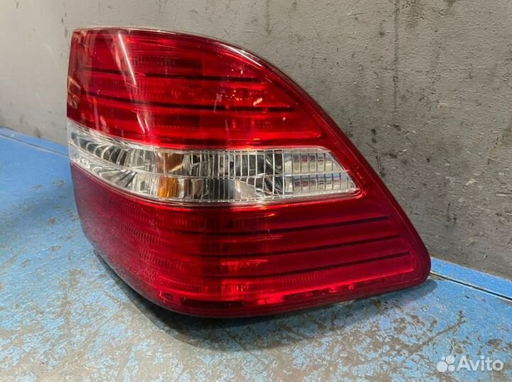 Фонарь правый Lexus Ls430 UCF30 UCF31